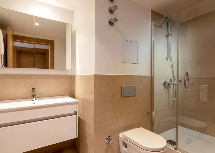 Hiddenbay Teos * ספריהיסאר