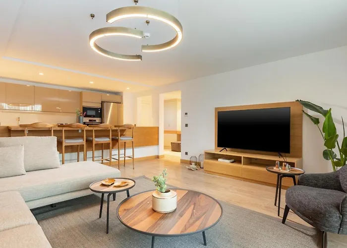 Hiddenbay Teos ספריהיסאר