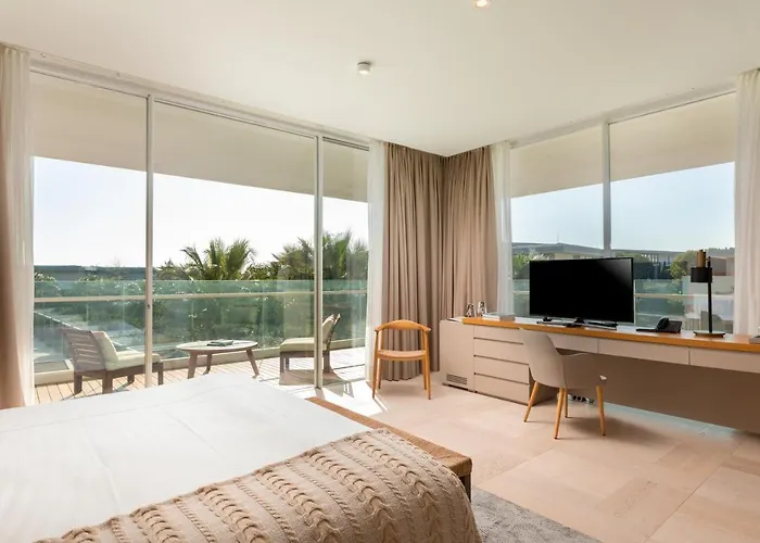 Hiddenbay Teos ספריהיסאר