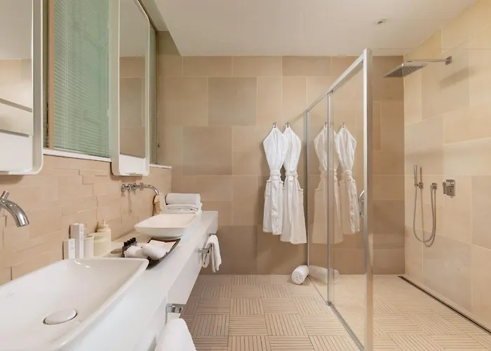 מלון Hiddenbay Teos