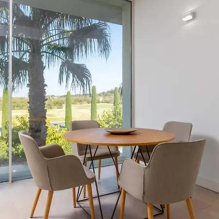 Hiddenbay Teos * セェフェリヒサール