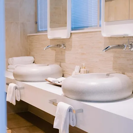 Hiddenbay Teos Hotel